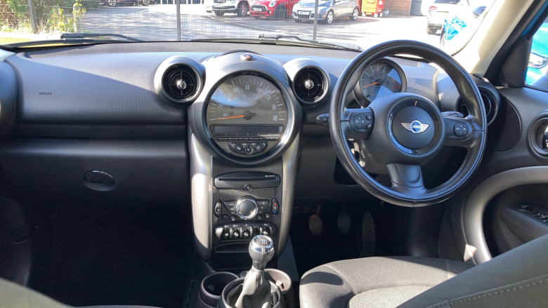 MINI Countryman 1.6 Cooper 5dr Petrol Hatchback